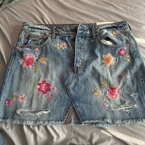 New American eagle distressed Jean skirt
